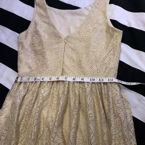 {Vintage} 🍭Gold & White Lace Overlay Mini Dress - Picture 9 of 9